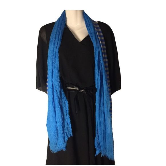 Striped Mesh Lightweight Scarf - Picture 2 of 5